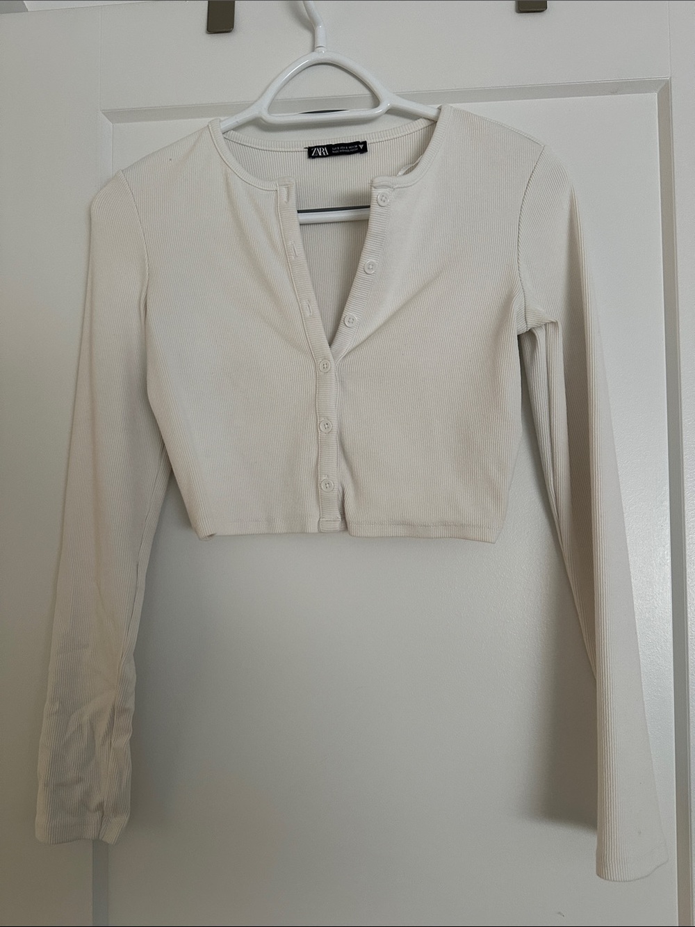 Zara Cream Ribbed Cropped Button-Up Long Sleeve Top